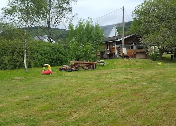 Pine Cabin, Strathyre. A Cosy Escape From It All.