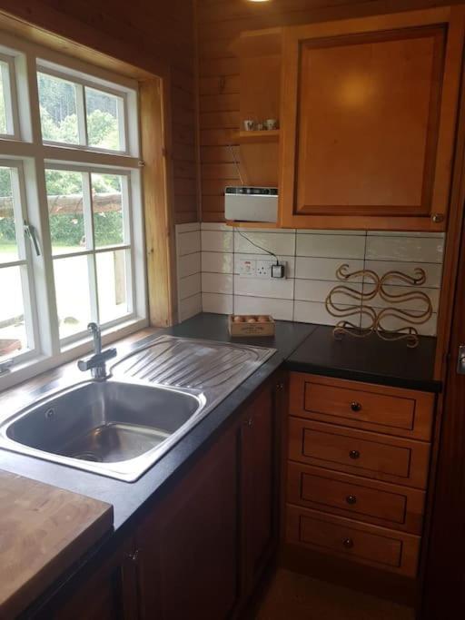 Pine Cabin, Strathyre. A Cosy Escape From It All. Holiday home Strathyre