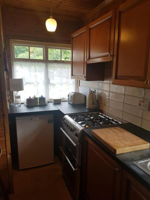 Holiday home Pine Cabin, Strathyre. A Cosy Escape From It All. Strathyre